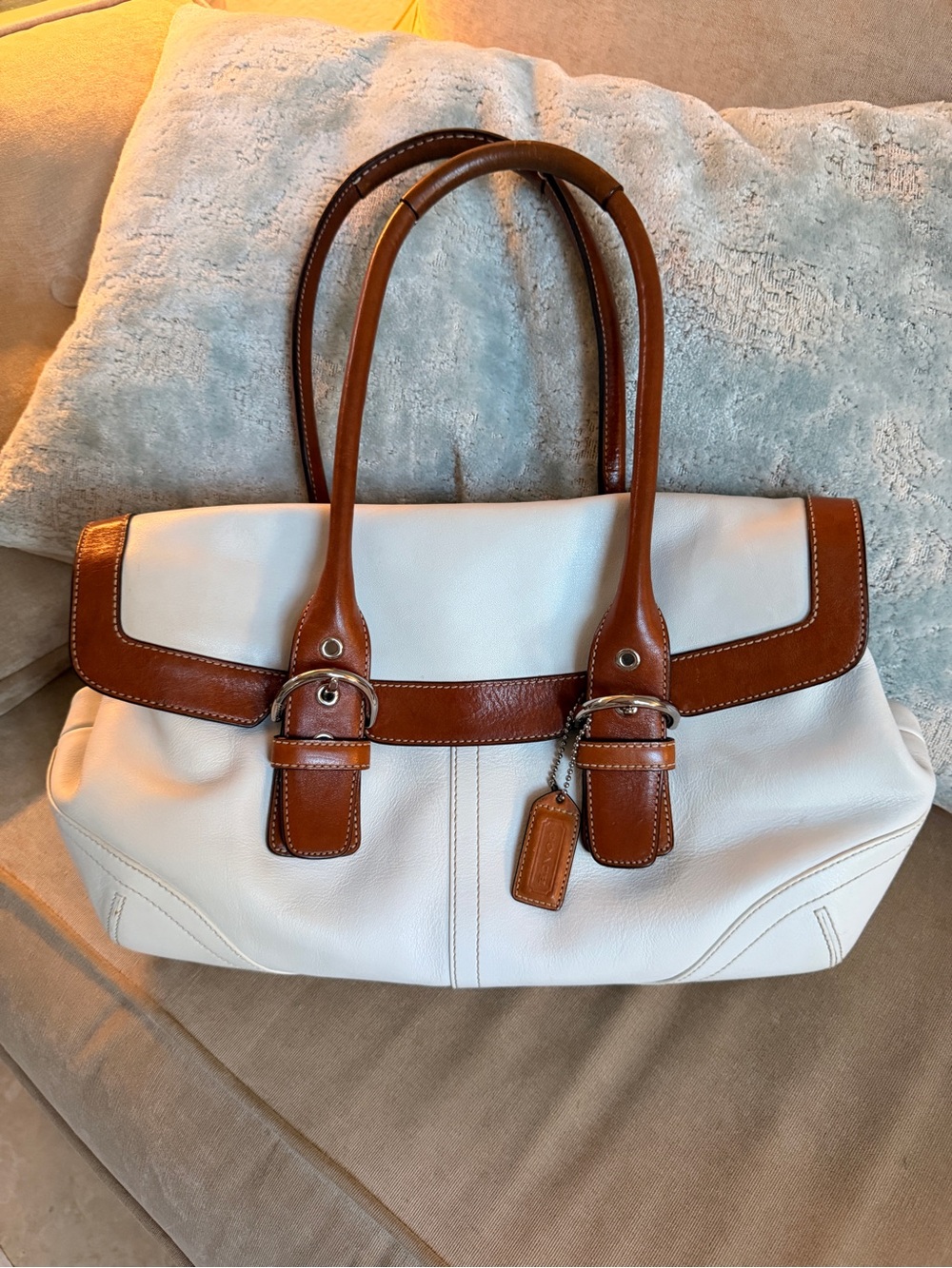 VTG Coach Soho Leather Flap Satchel Bag White Brown Trim 9636
